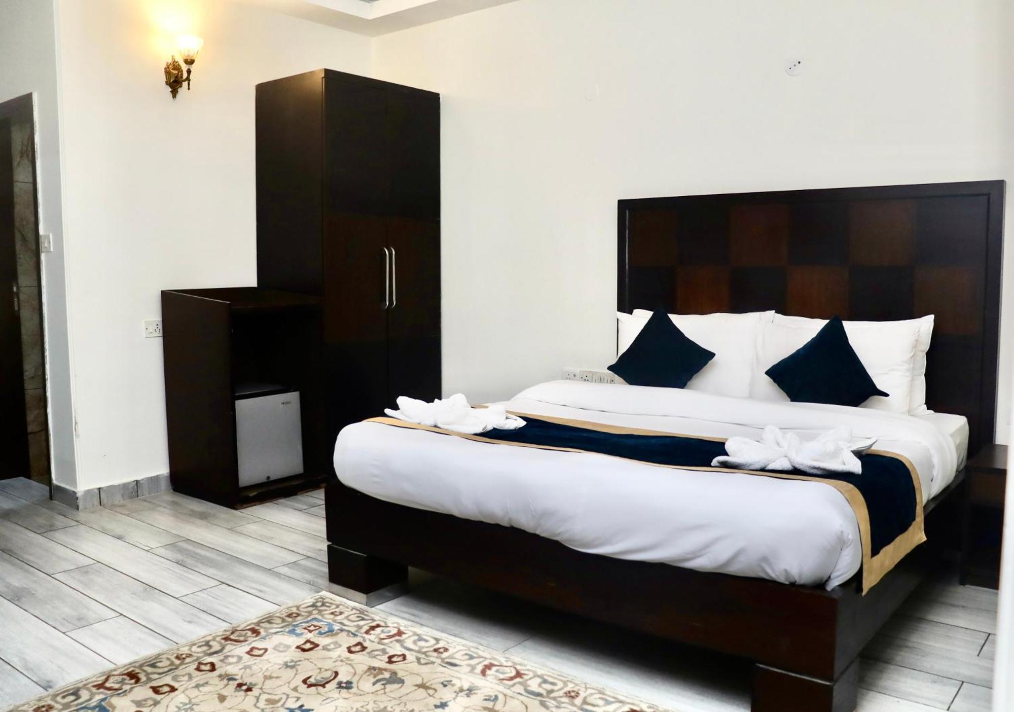 Tivoli Heritage Palace, Rewari Bakhapur 外观 照片