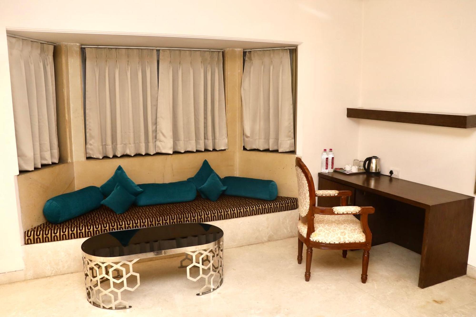 Tivoli Heritage Palace, Rewari Bakhapur 外观 照片