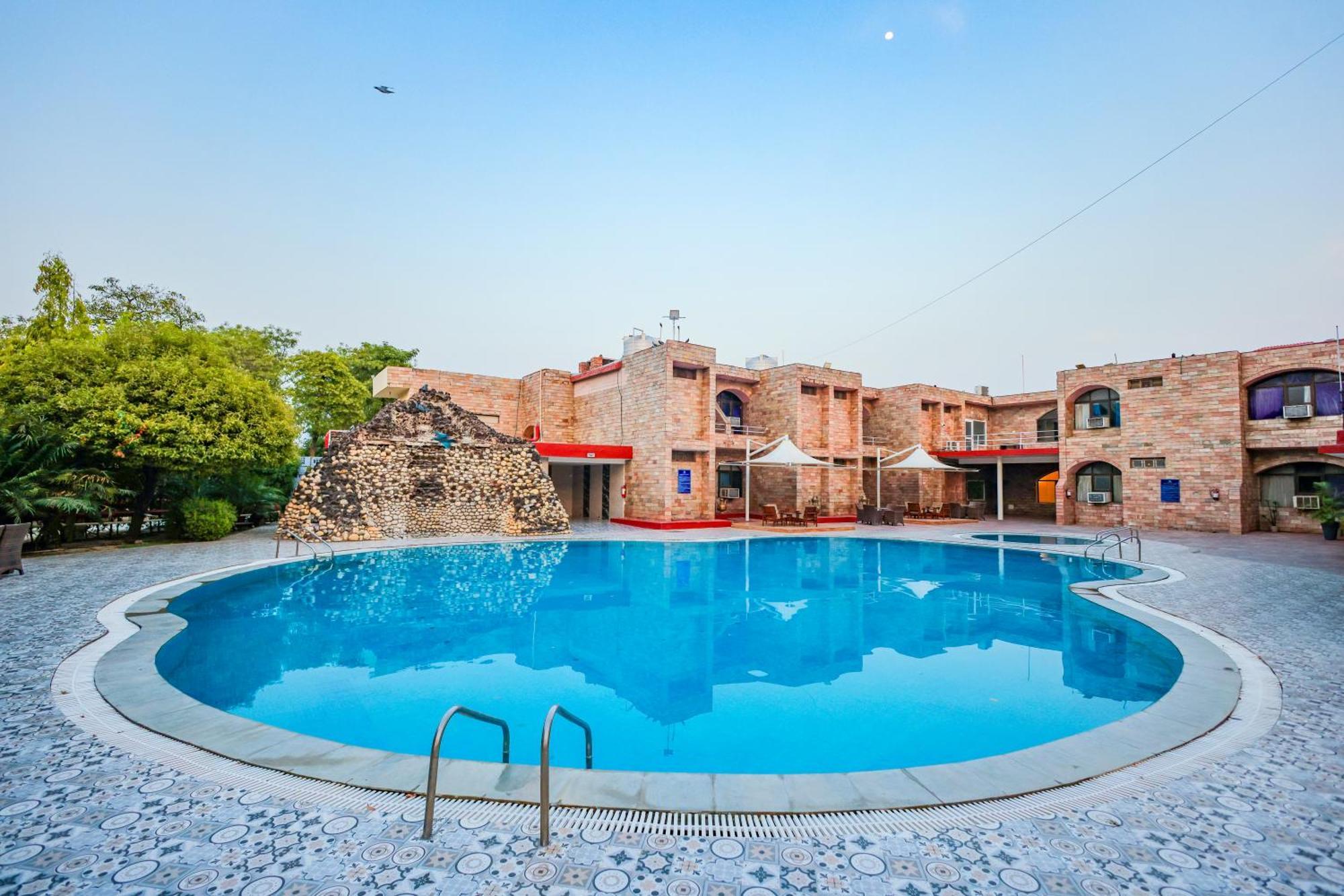 Tivoli Heritage Palace, Rewari Bakhapur 外观 照片